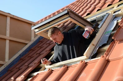 Pose de fenêtres de toit Velux à Contrisson